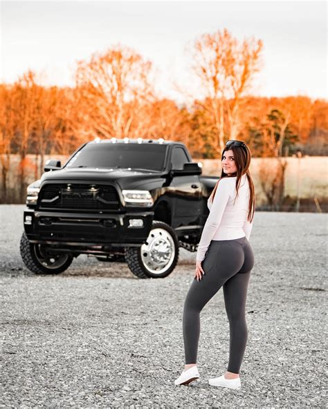 Hailey Jones - Hailey Jones added a new photo — in Tiny.