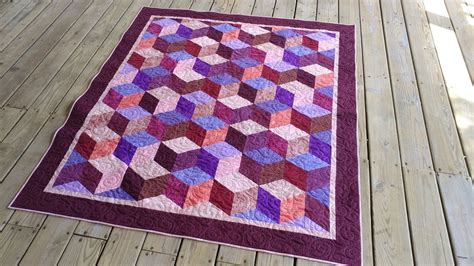Slice of Pi Quilts: Tumbling Blocks Quilt