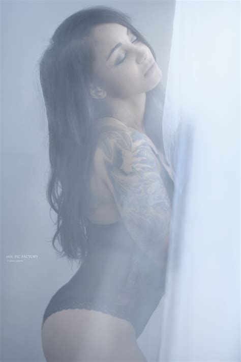Bl.P. ****7.1 Foto & Bild | art, people, studio Bilder auf fotocommunity