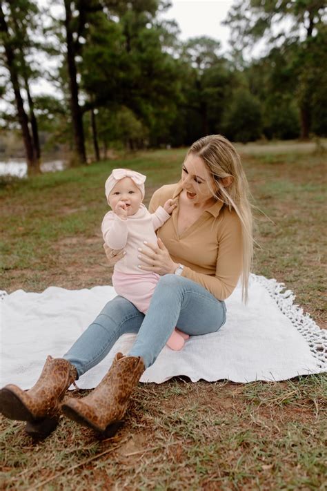 Moms, drop in!! New moms, boy moms, girl moms. Let’s be friends on IG ...