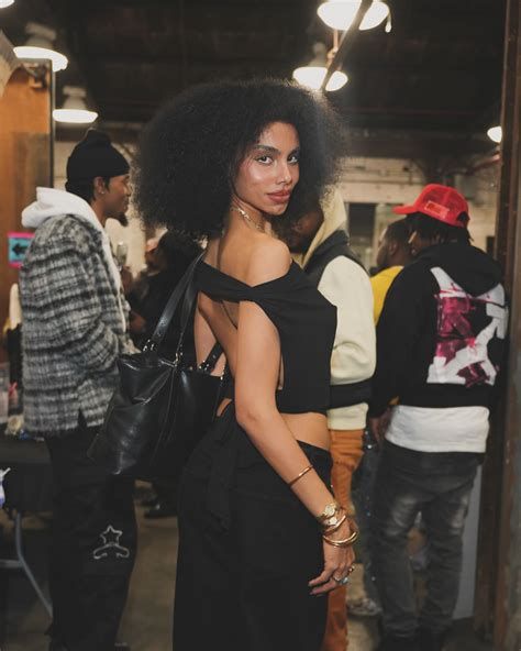 Miss Monroe (@missmonroe__) • Instagram photos and videos