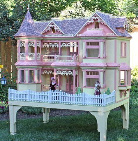 Victorian Dollhouse Exterior And Interior Shots