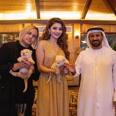 Urvashi Rautela spends Time with Dubai’s rich Shaikh, check details ...