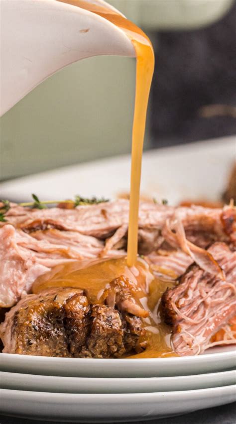 Slow cooker pork roast with gravy