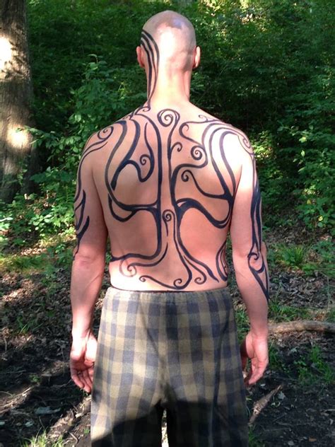 How I Woad: Using Woad for Body Painting – Simone Parrish (Herself)