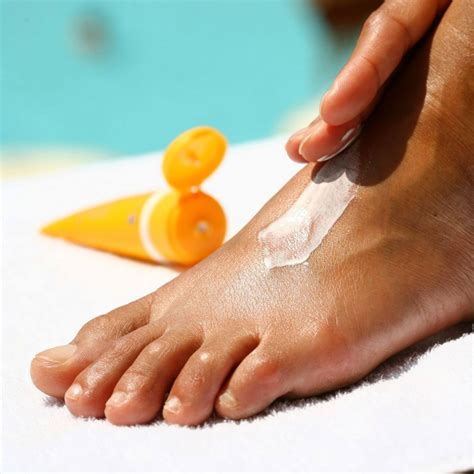 Foot care: the products, kit and precautions to take in summer to keep