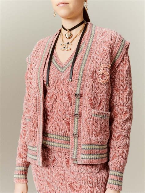 CHANEL Fall-Winter 2022/23 Pre-Collection — Look 51 | CHANEL | Knit ...