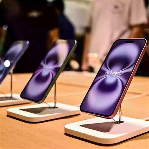 These three iconic iPhones set to become obsolete this month making ...