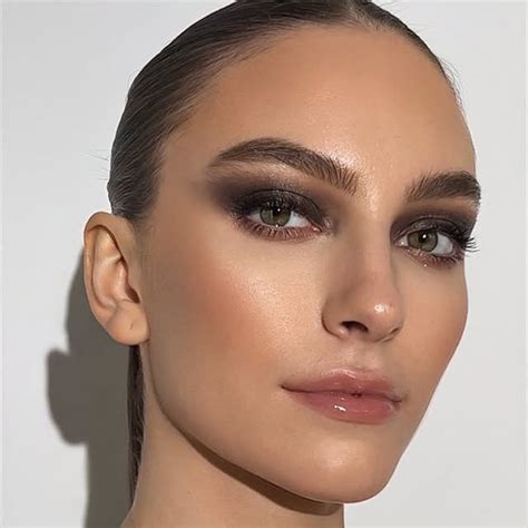 iulia  atiuliamora threads