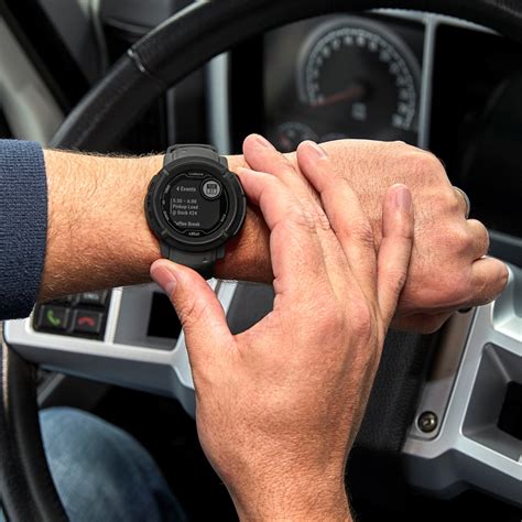 Garmin Instinct 2 dēzl: первые смарт-часы для водителей грузовиков ...