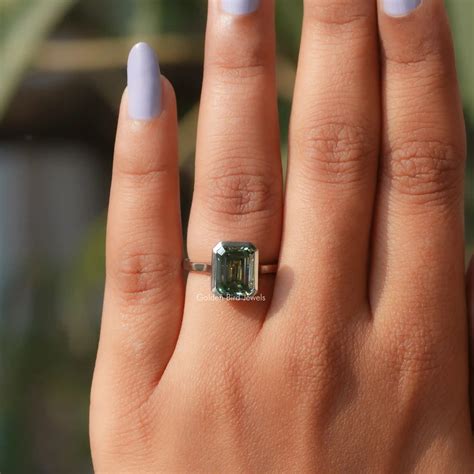 emerald ring simple band 11