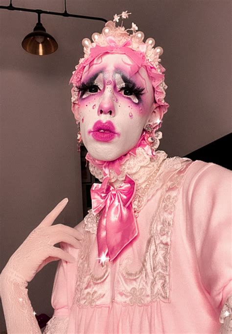 Hugáceo Crujiente on Twitter | Maquillaje de ojos, Maquillaje guay ...