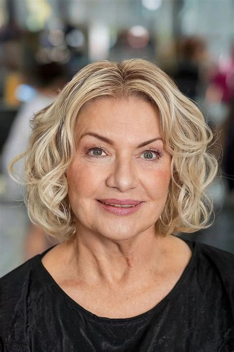 45 Low-Maintenance Bob Haircuts for Women Over 60 with Style - Kappers