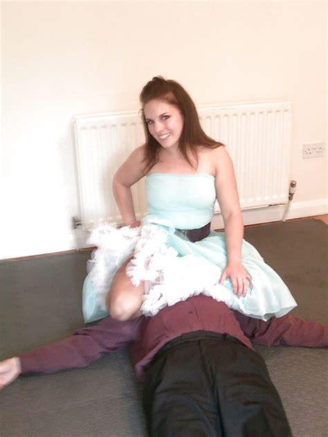 Facesitting retro dress 2 Porn Pictures, XXX Photos, Sex Images