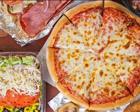 stow house of pizza 7