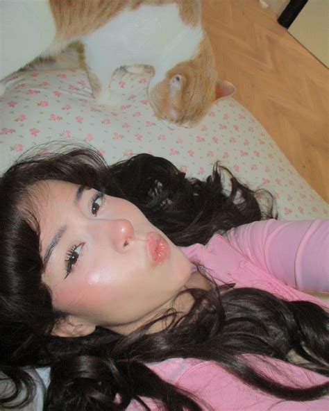 pokimane (@pokimanelol) • Instagram photos and videos