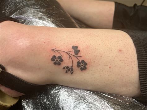 flower foot tattoos 4