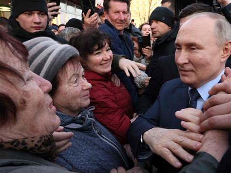 Elezioni Russia 2024 | Putin vuole il plebiscito | “I patrioti votano”
