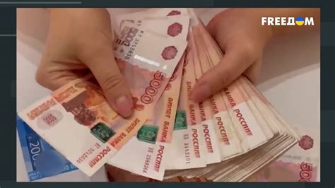 Рубль пошатнулся – россияне обнищали. Впереди – свободное падение ...