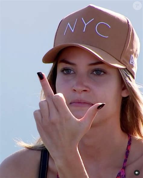 Saory Cardoso De Férias Com O Ex