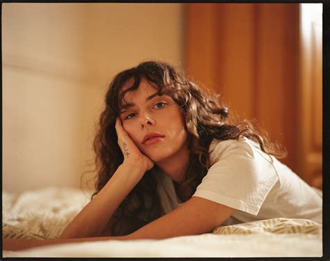 Alexandra — Julien Lallouette