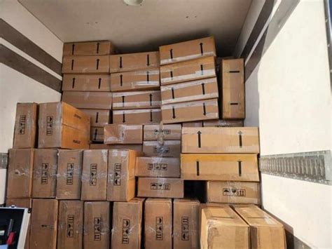 Стоки с лога на защитени търговски марки са иззети в Симеоновград