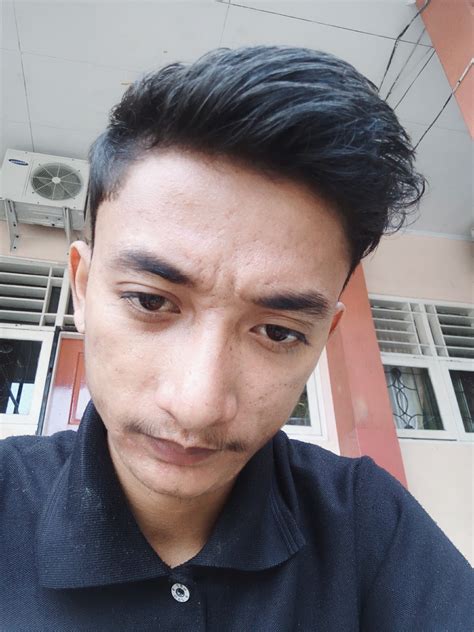 poto romantis : Cowok ganteng Indonesia