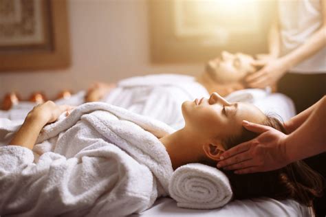 perform  massage  cindy crane blog