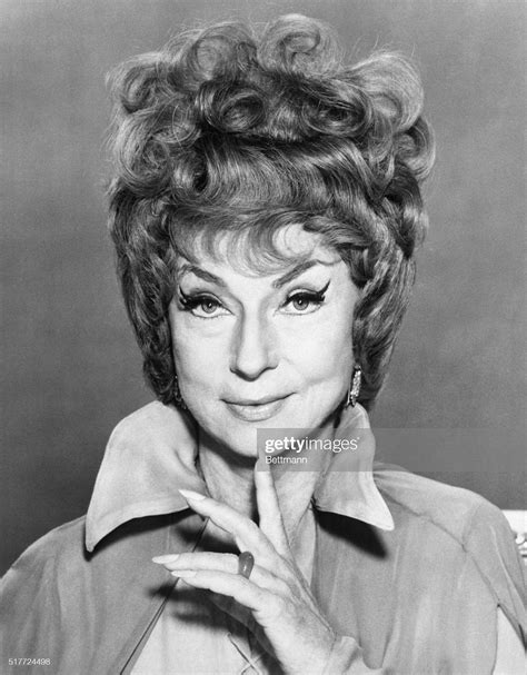 Agnes moorehead as endora the mother of the main character on – Artofit