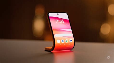 konsep motorola adaptive display  smartphone bisa jadi smartwatch