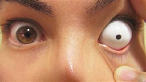 freaky contact lenses   meant  scare people klykercom