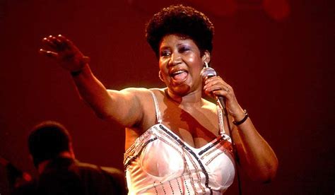 aretha franklin   features roger ebert