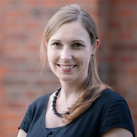 Larissa Stiem-Bhatia - Transforming food systems from the bottom up