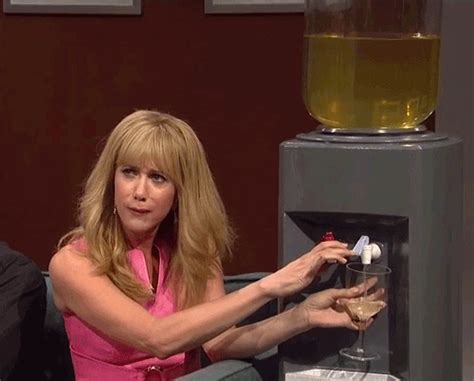 Kristen Wiig Snl GIF - Find & Share on GIPHY