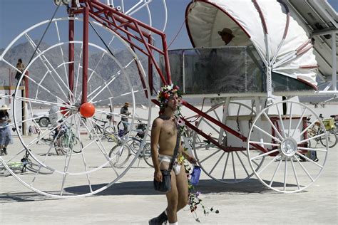 These photos capture the craziness of Burning Man | New York Post