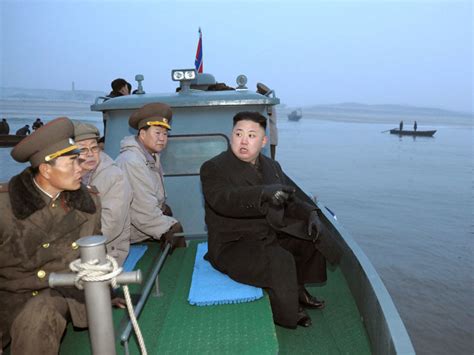 Kim-Jong un visits the army - ShockBlast