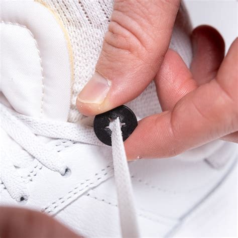 how to put on tigabear laces