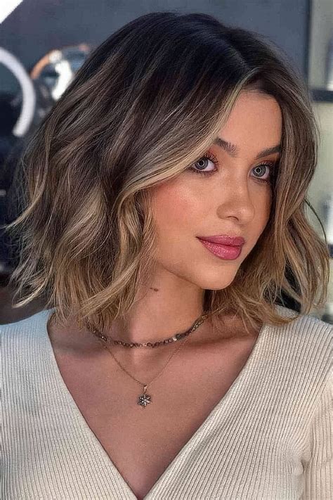 33 Versatile Wavy Bob Ideas That Inspire - Styleoholic