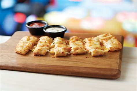 Cheesy Bread Sticks – Chuck E Cheese's Trinidad and Tobago
