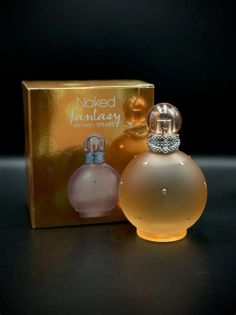 BRITNEY SPEARS NAKED FANTASY 100ml - Invictos Perfumeria