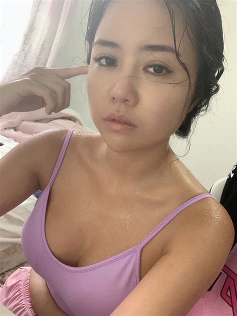 Kiki 💕 Onlyfans on Twitter: "Live at https://t.co/z1uGLWxEzV gonna do a