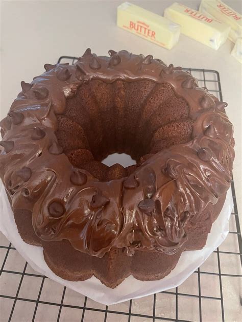 cake sour cream chocolate 4