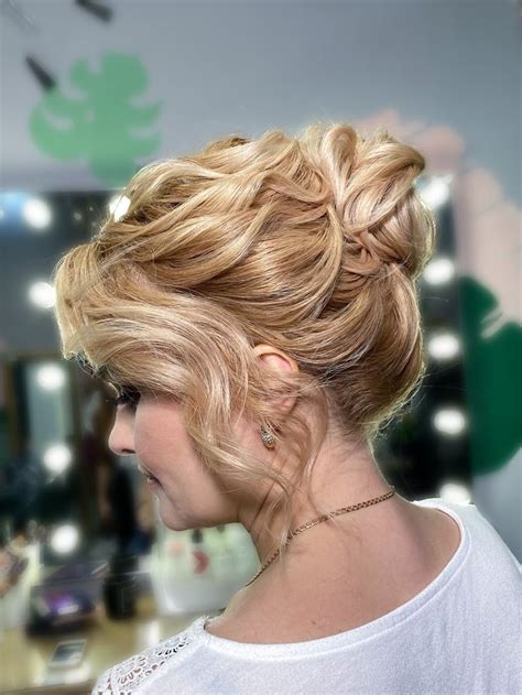 Wedding hairstyle | Прически, Высокий пучок