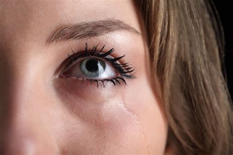 Olhos Pesados E Sonolência - Olhos Pesados E Sonolencia - NAZAEDU