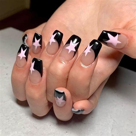 8 Acrylic Nail Designs To Get For Your Next Party Manicure In 2023