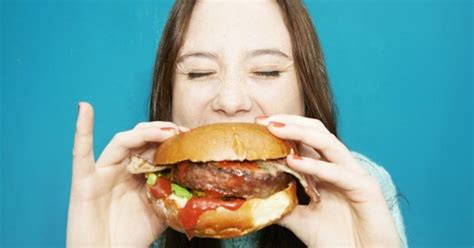 Названы вызывающие обострение панкреатита продукты — Ferra.ru