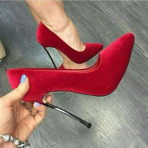 A perfeição Siga | Heels, Fashion shoes, Women shoes
