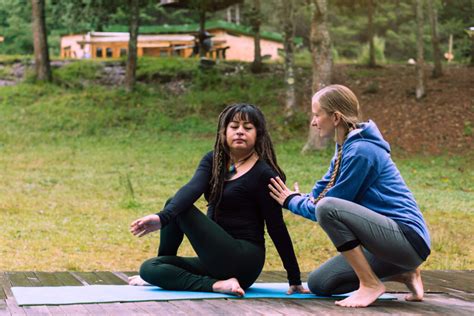 yoga  factors  stay motivated   practicing yoga