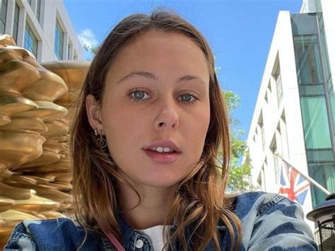 Stella Barey Age: How Old Is the Rising Star? - Kahawatungu