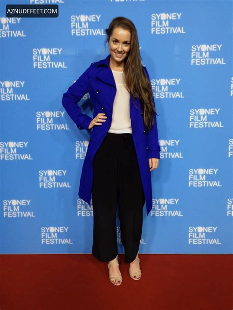 GENNA CHANELLE HAYES Feet - AZNudeFeet